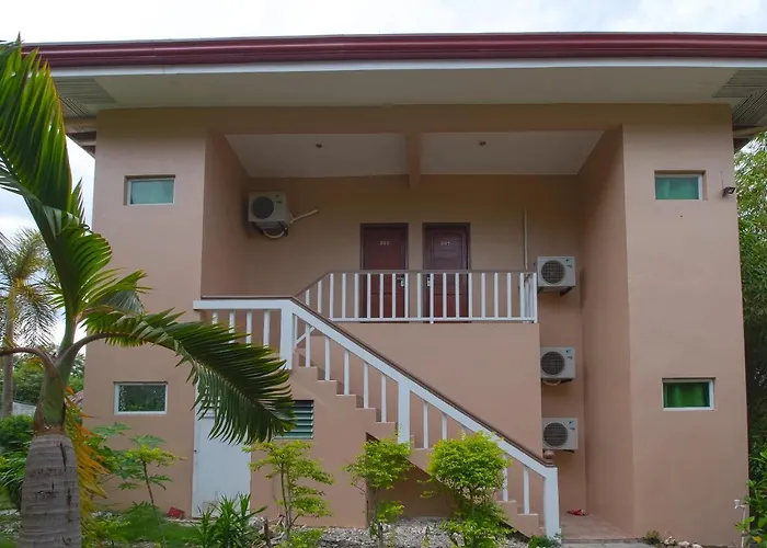 Hotel Oyo 674 Sea Forest Beach